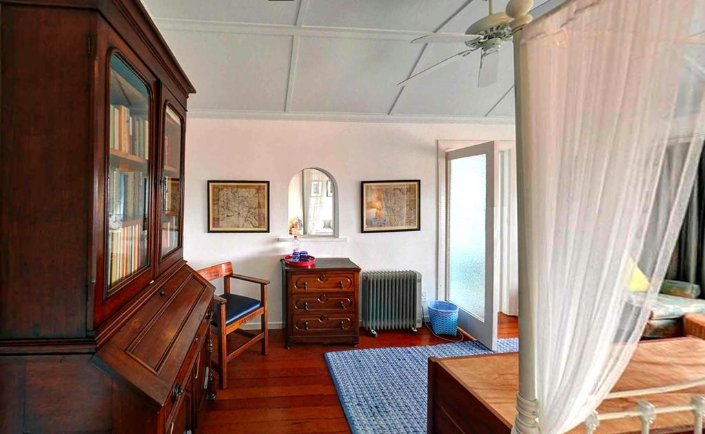 Blue On Blue Bed And Breakfast St James Buitenkant foto